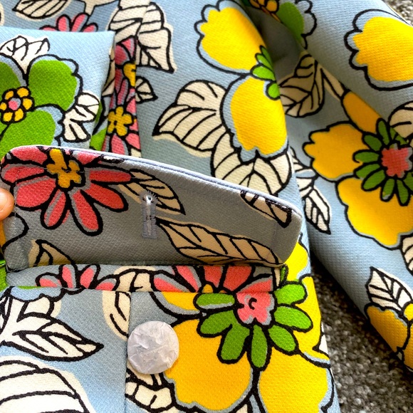 🌸🎀TORY BURCH 76526
Tory Burch floral patterned Size 6 - Picture 10 of 15